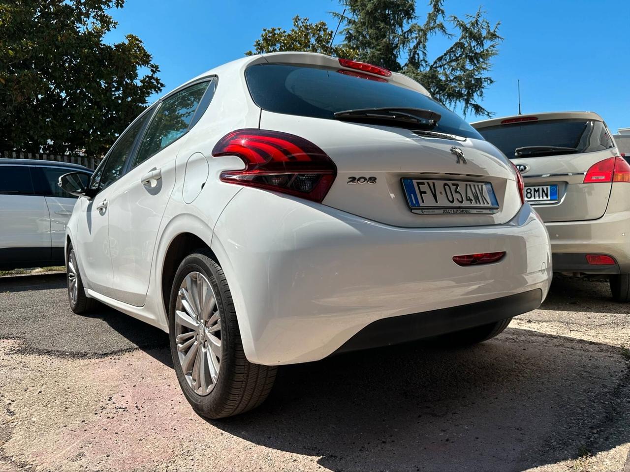 Peugeot 208 BlueHDi 75 5 porte Allure