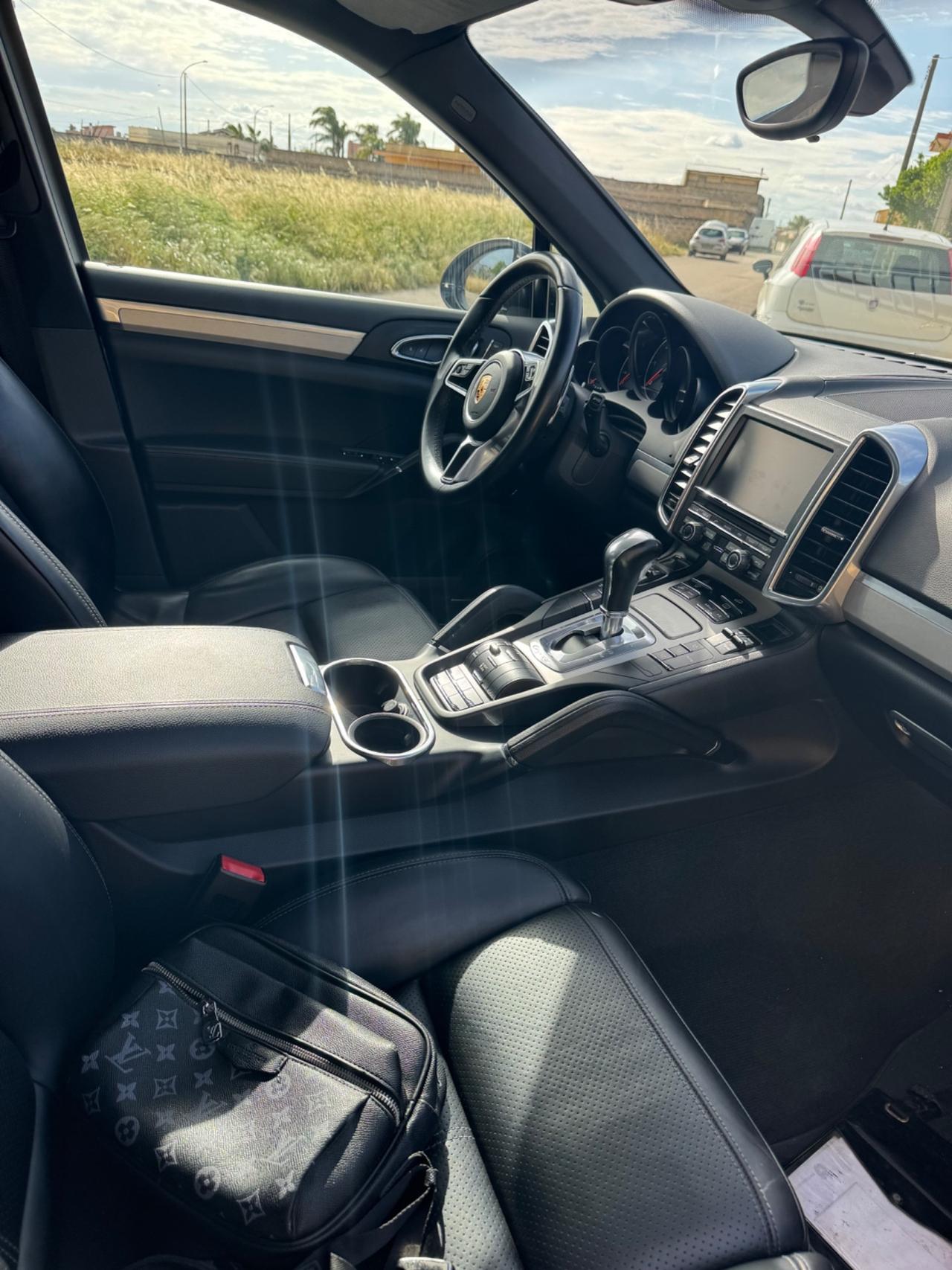 Porsche Cayenne 3.0 Diesel Platinum Edition
