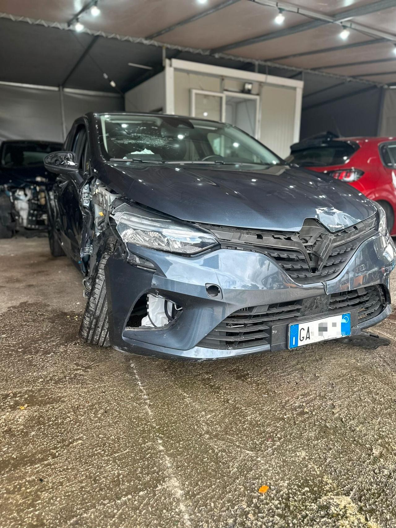 Renault Clio TCe 100 CV 5 porte Edition One sinistrata incidentata