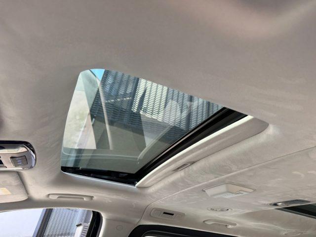 HYUNDAI Staria 1.6 HEV 225CV AT 2WD 7 posti Luxury