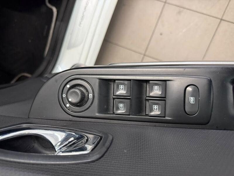 Renault Clio Clio 5p 1.6 16v RS 200cv edc