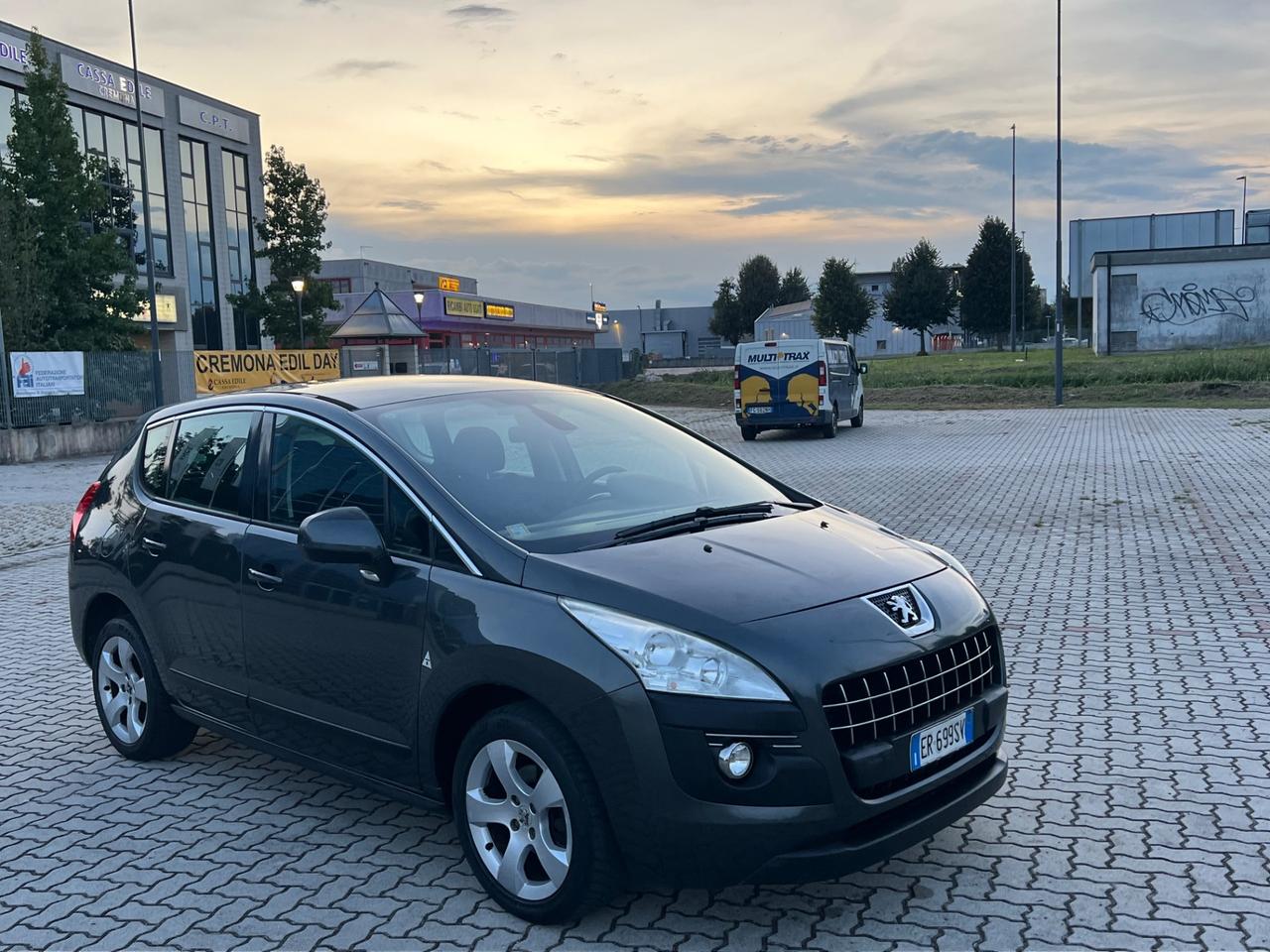 Peugeot 3008 1.6 HDi 115CV Business