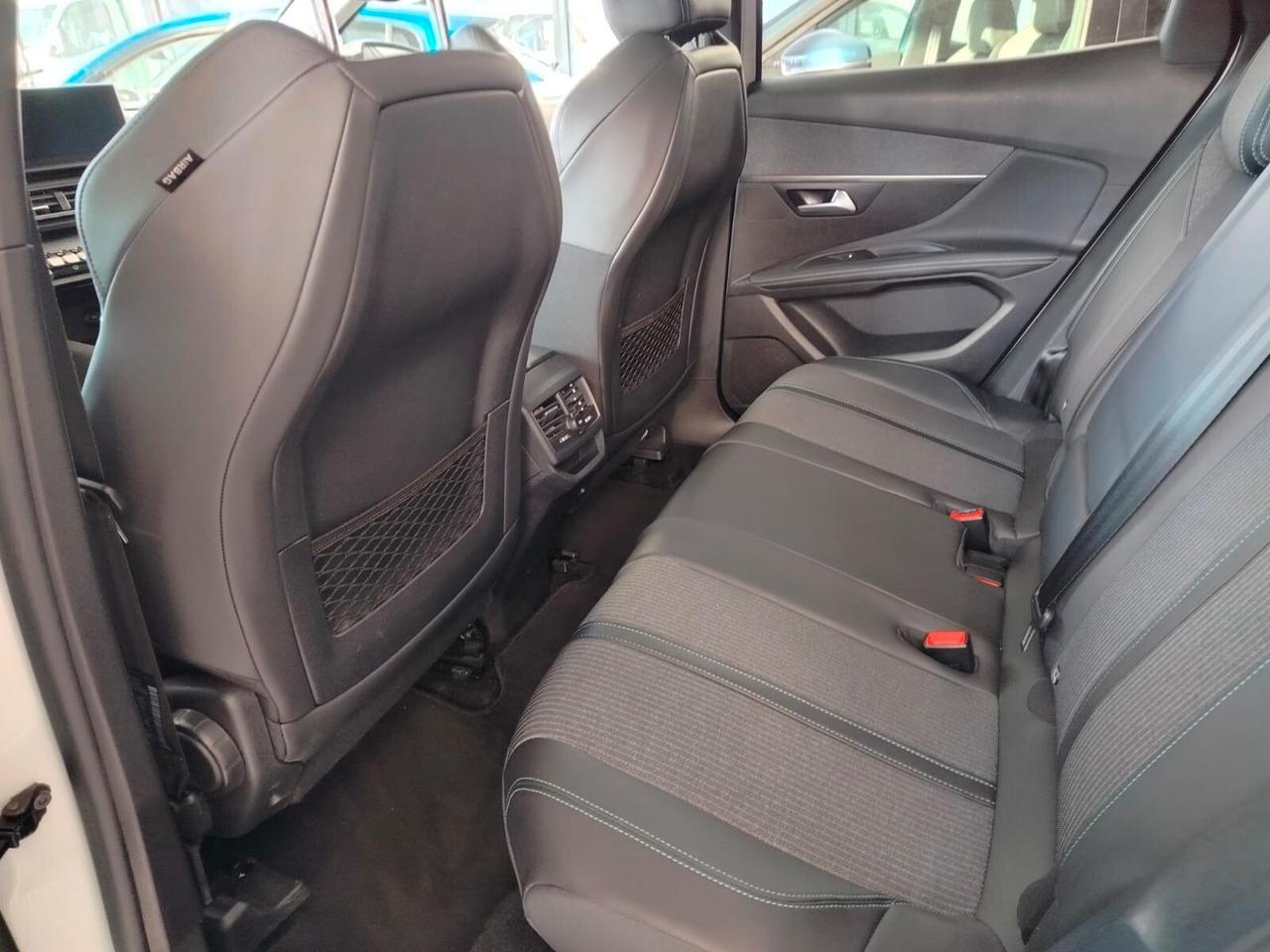 Peugeot 3008 BlueHDi 130 S&S EAT8 Allure Pack