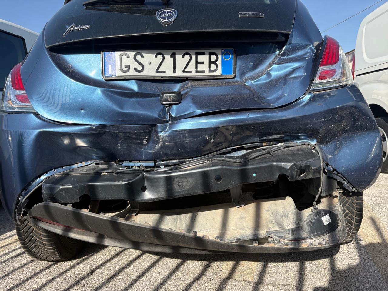 Lancia Ypsilon 1.0 Firefly Hybrid Gold 70CV