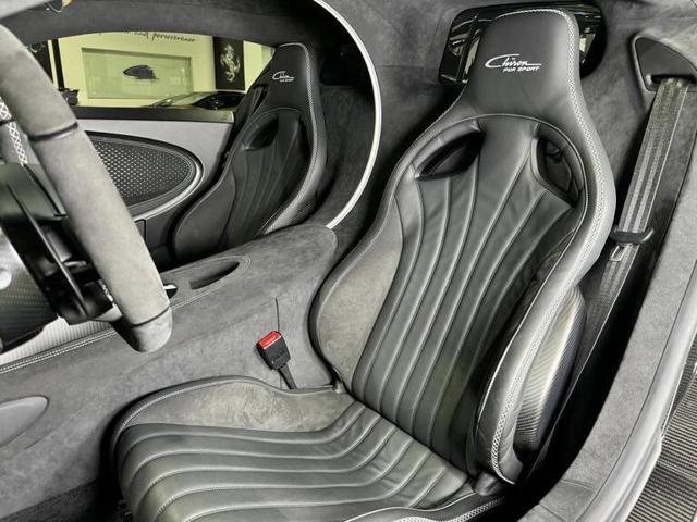 BUGATTI Chiron CHIRON PUR SPORT 8.0 W16 1500HP "1 OF 60"