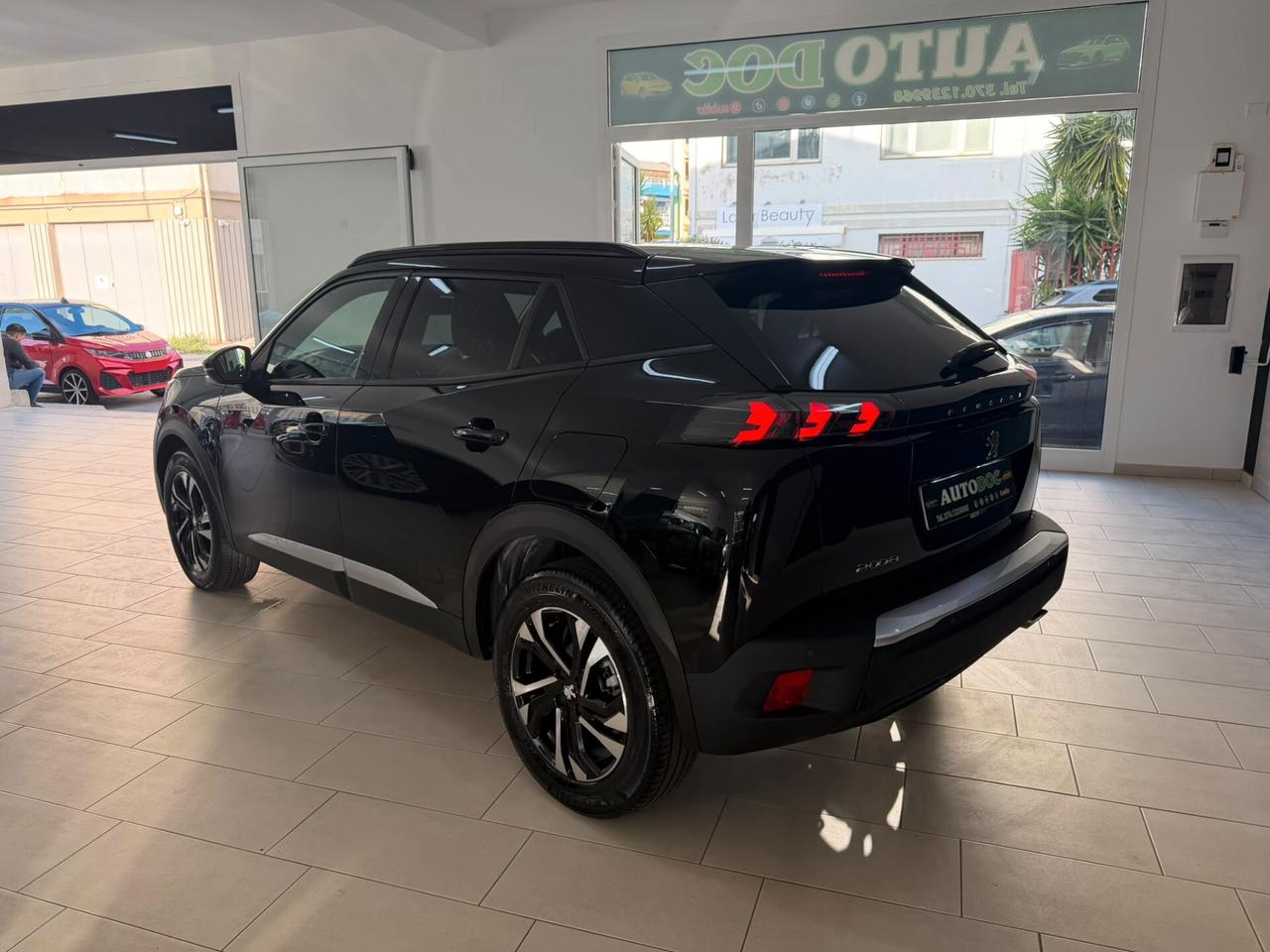 Peugeot 2008 BlueHDi 130 S&S EAT8 Allure