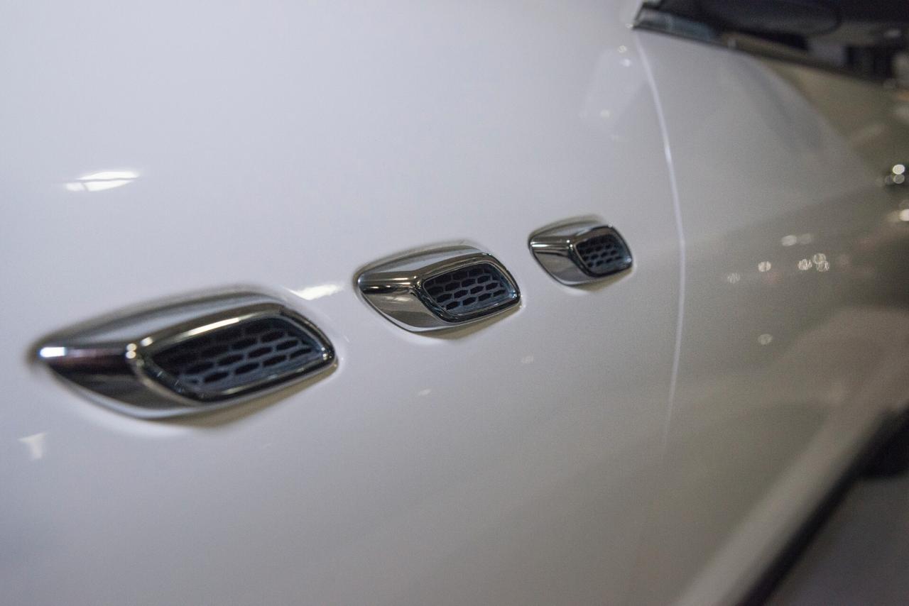 MASERATI LEVANTE 3.0 TDI 250CV V6 PELLE TOTALE TETTO APRIBILE NO SUPERBOLLO