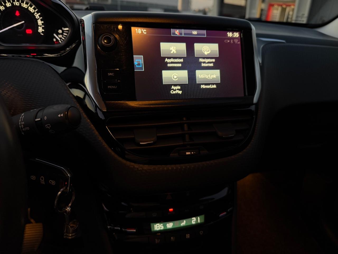 Peugeot 208 1.6 BlueHDi 100cv 5p. Allure GR. OPACO