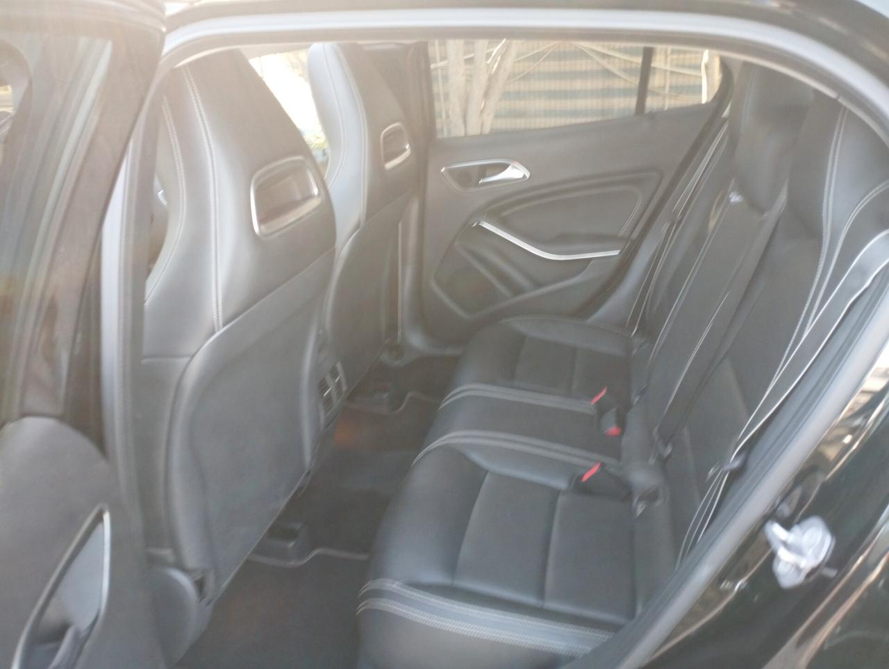 Mercedes-benz GLA 200 d Automatic Premium