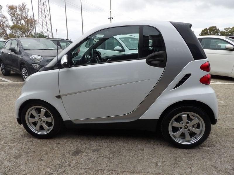 smart fortwo fortwo 1000 52 kW MHD coupé pulse