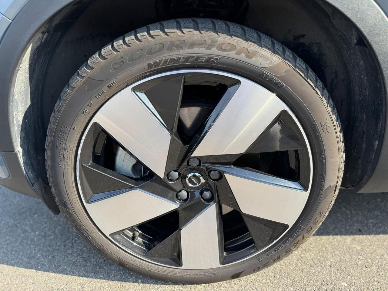 Volvo XC40 Plus Recharge #5938
