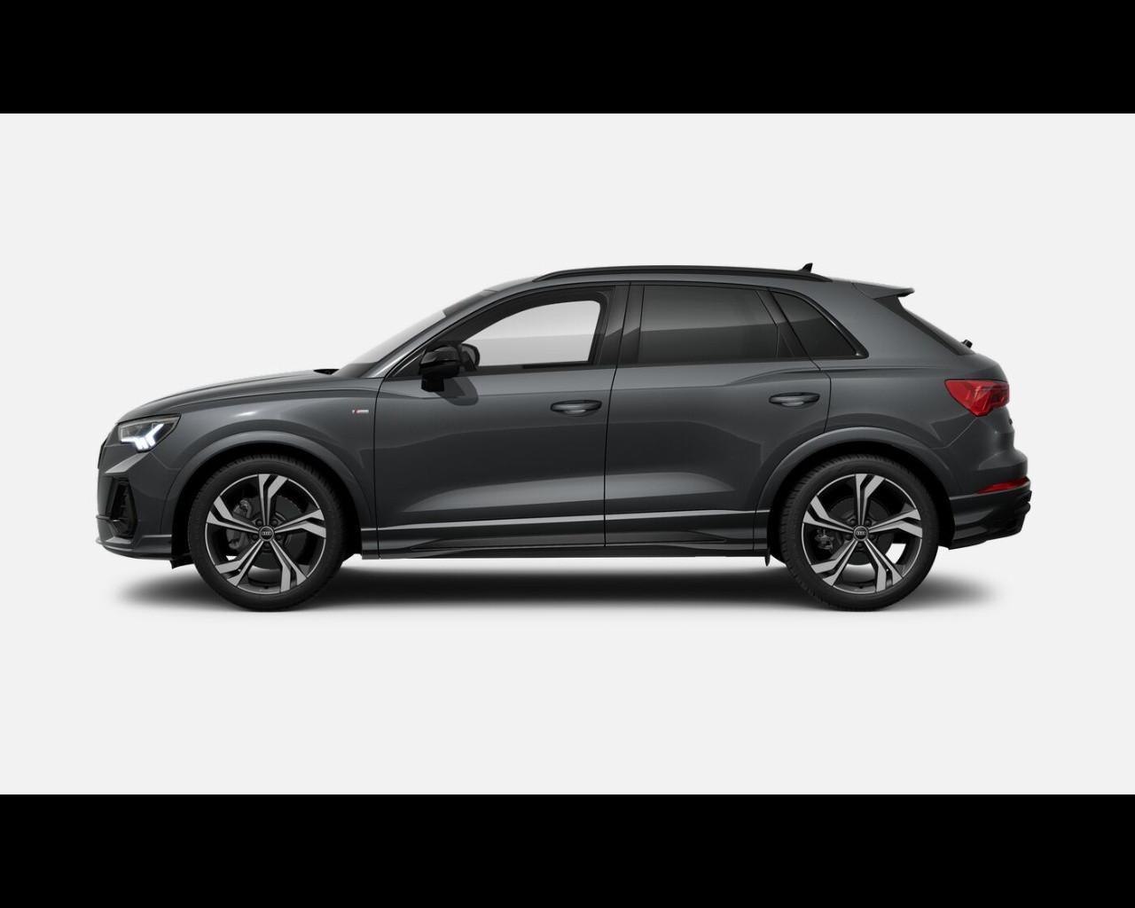 AUDI Audi Q3 Identity Black 40 TFSI quattro 140(190) kW(CV) S tronic