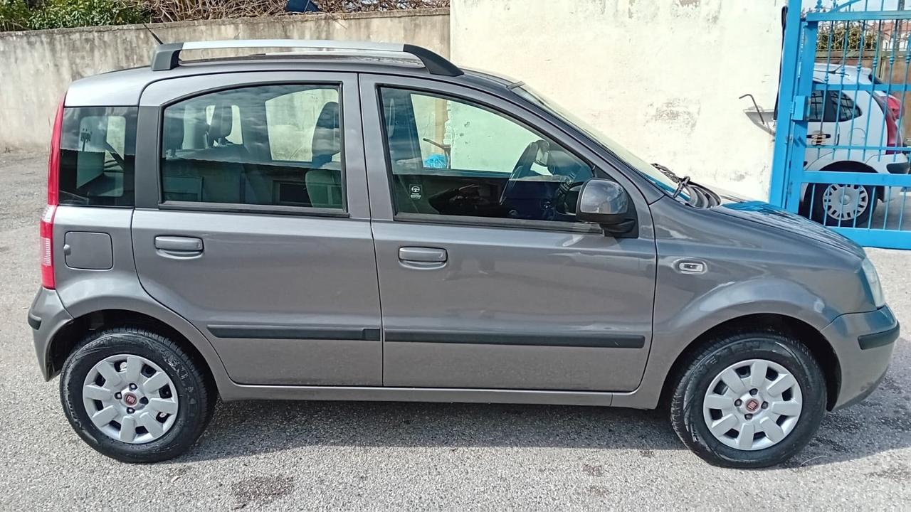 Fiat Panda 1.3 mjt/75cv-full-2011