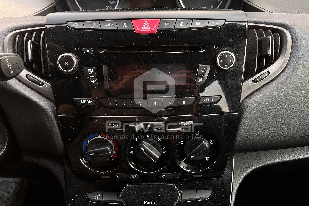 LANCIA Ypsilon 1.2 69 CV 5 porte GPL Ecochic Elefantino