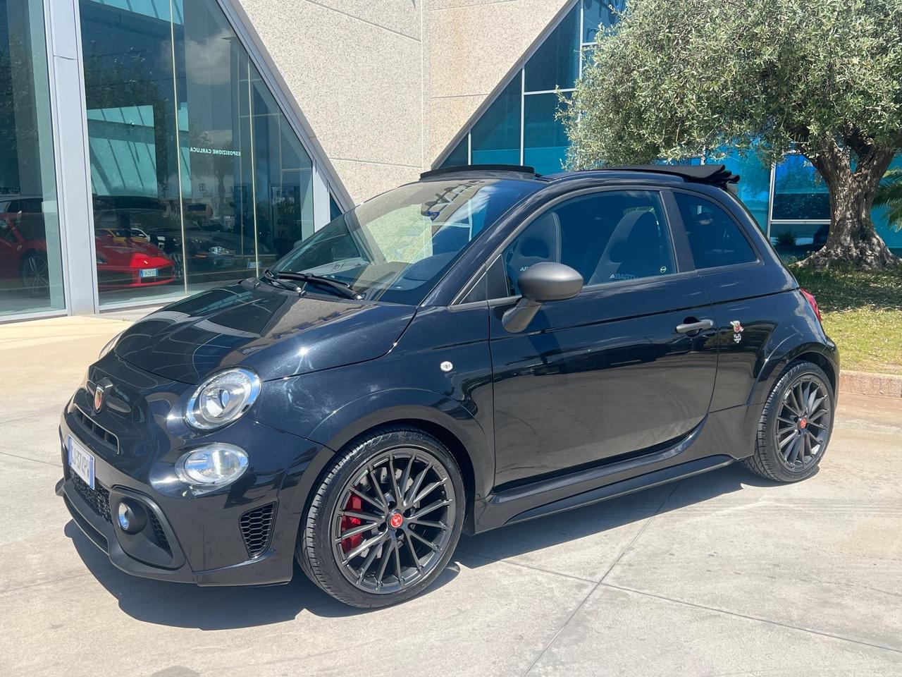 Abarth 595 C 1.4 Turbo T-Jet 180 CV Competizione