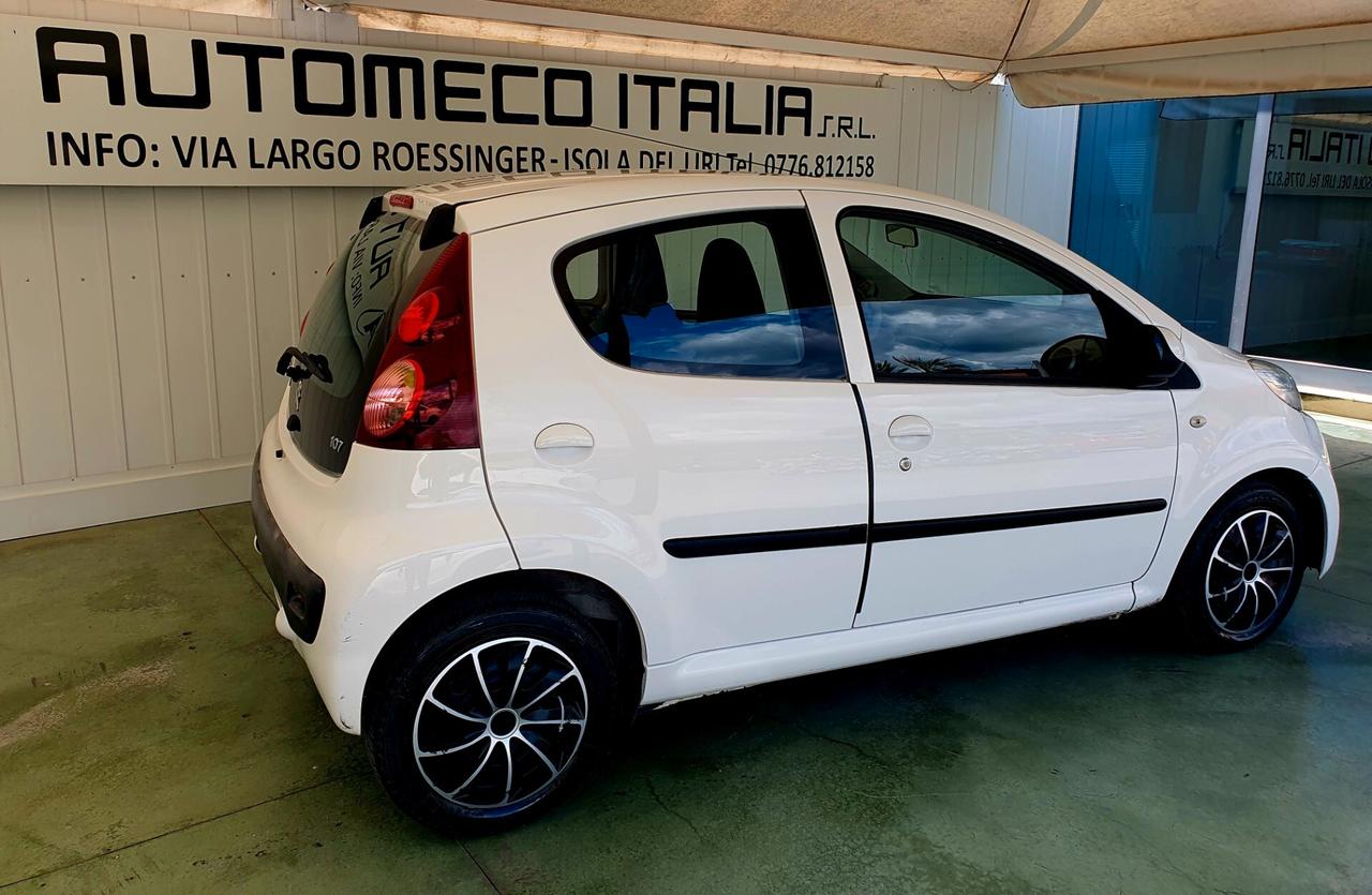 Peugeot 107 1.0 BENZ - 5 PORTE - 2012 - KM. 118.000