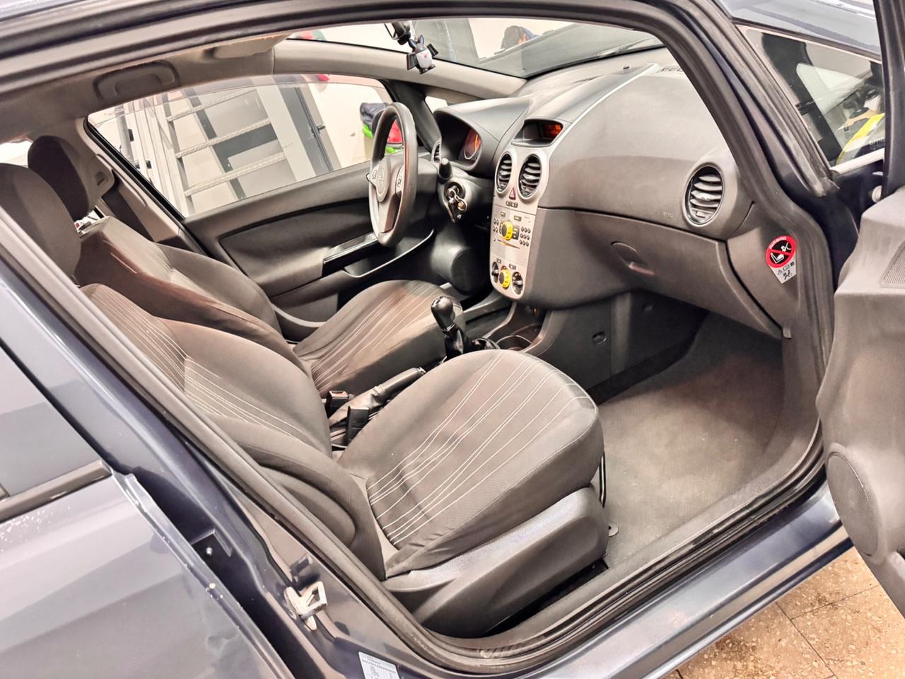 Opel Corsa 1.2 5 Porte Cosmo - 2009