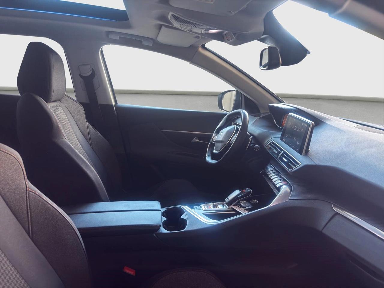 Peugeot 3008 BlueHDi 130 S&S EAT8 Business