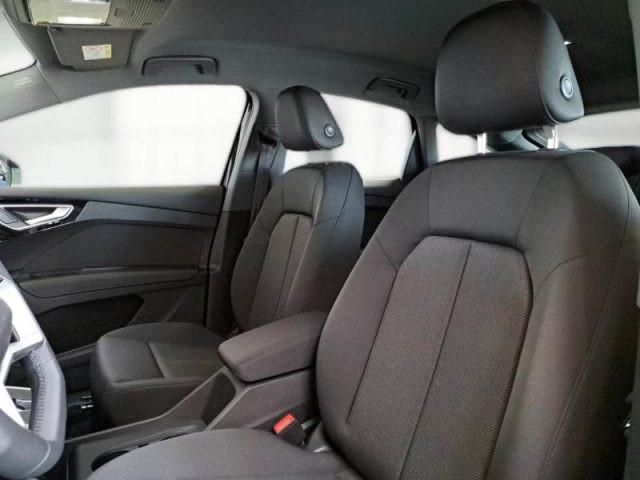 AUDI Q4 e-tron Q4 40 e-tron Business Advanced