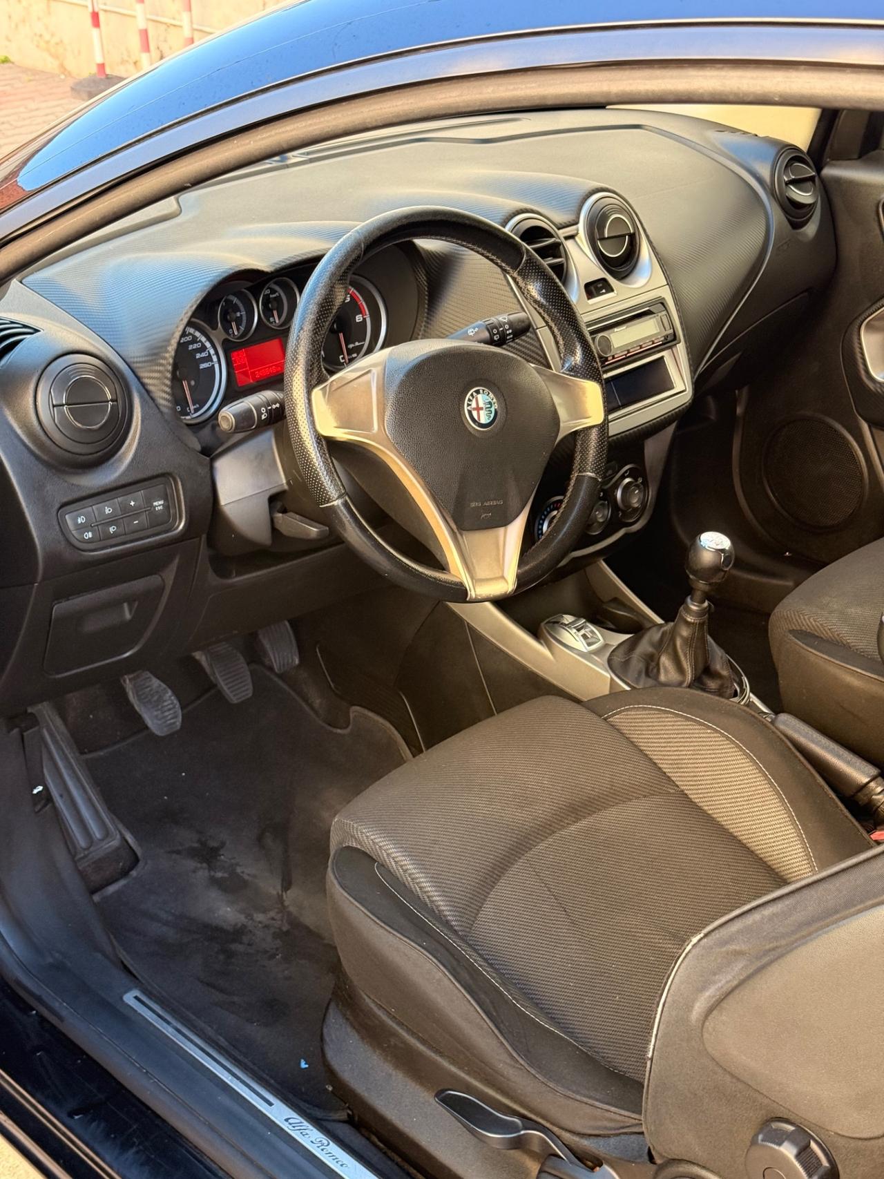 Alfa Romeo MiTo 1.6 JTDm 16V Distinctive Sport Pack