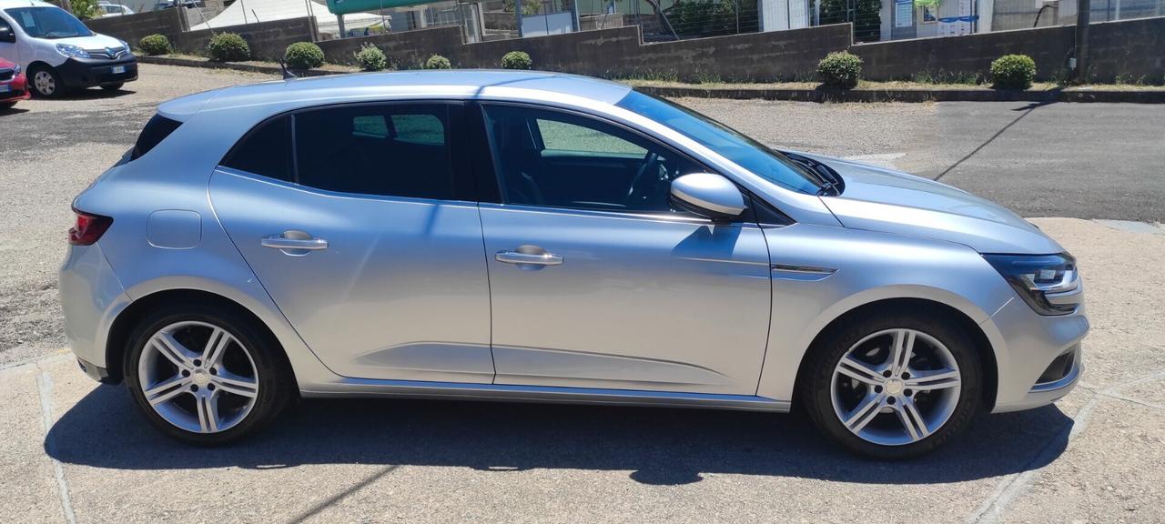 Renault Megane 1.5 Blue dCi 115 CV Intens