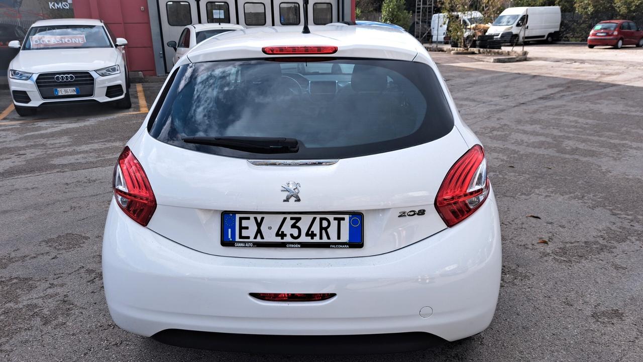 Peugeot 208 PureTech 82 5 porte Allure