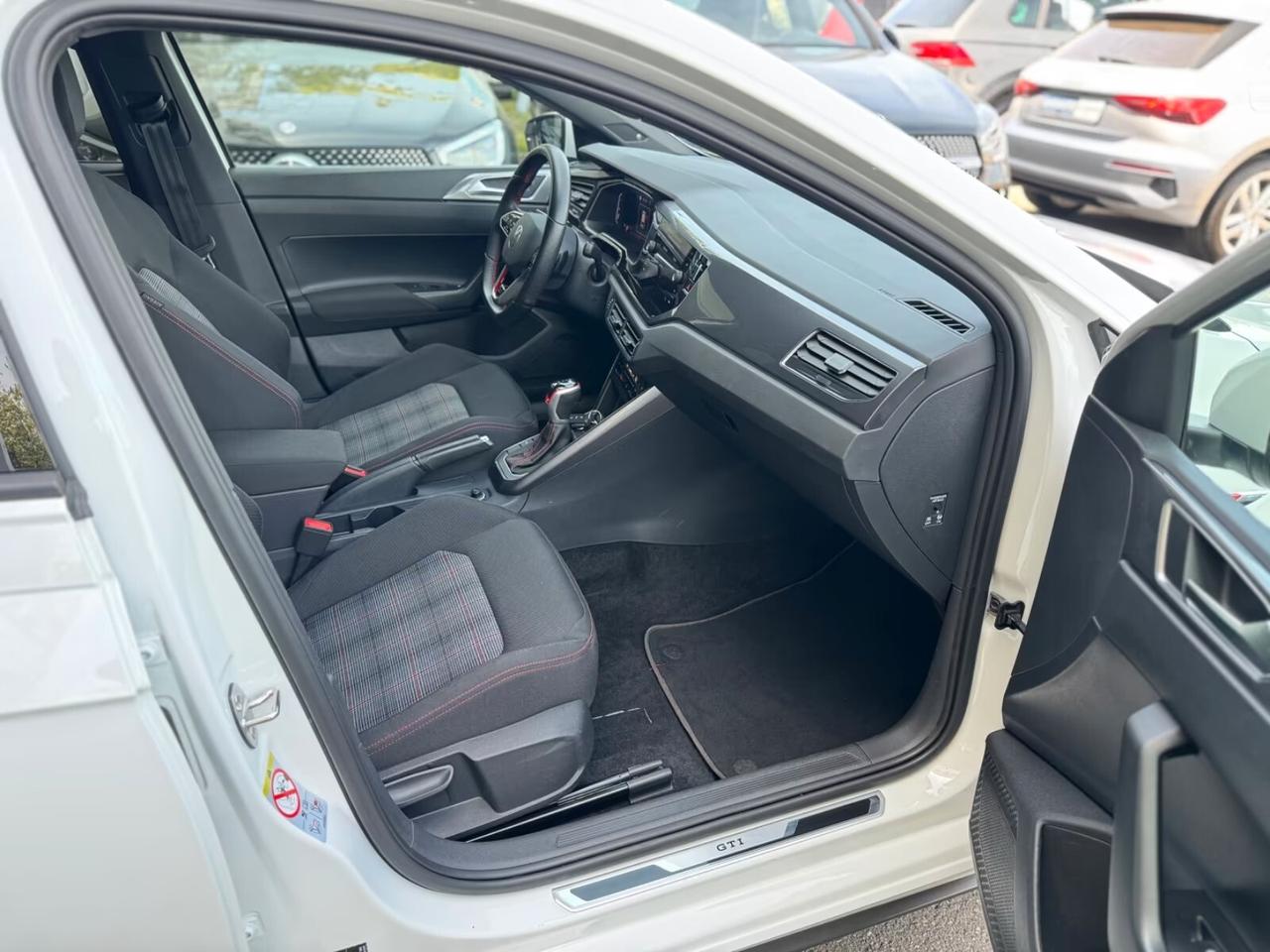 Volkswagen Polo GTI NAVI - CAMERA