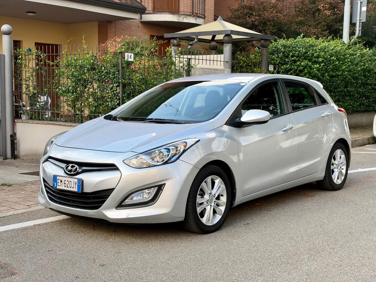 Hyundai i30 1.6 GDI 5p. Style A/T PERFETTA
