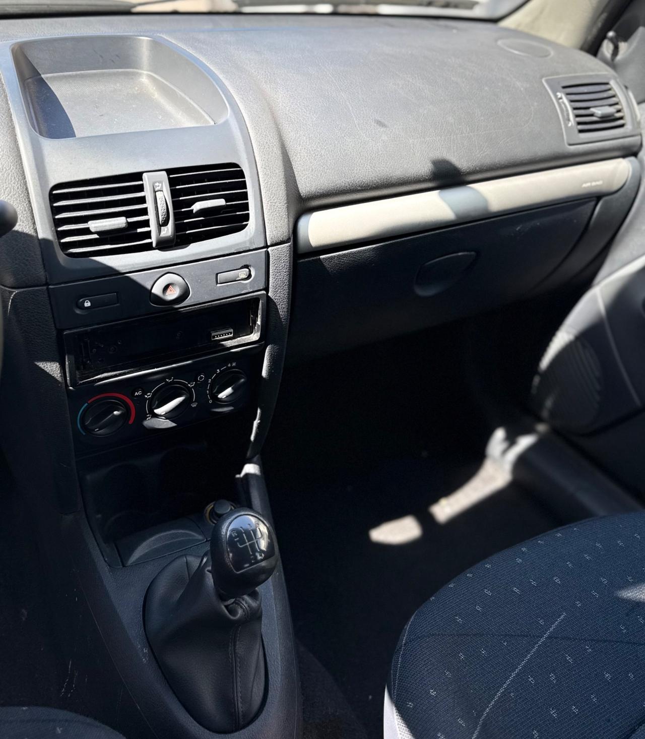 Renault Clio 1.2 Benzina 58 Cv