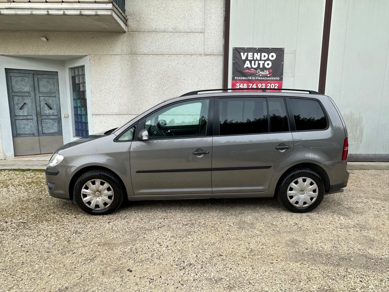 Volkswagen Touran 1.5 TSI ACT Business BlueMotion Technology