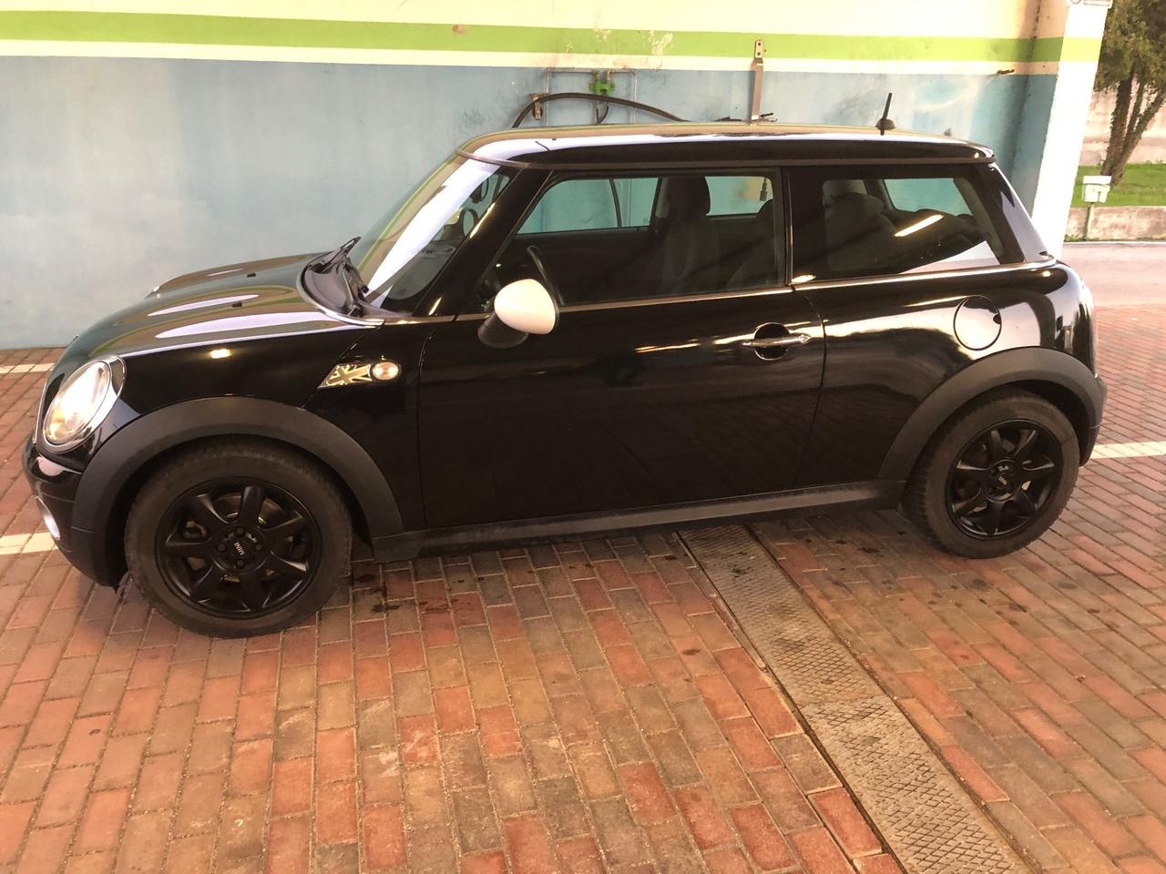 MINI ONE 1.4 BENZINA - KM 92000