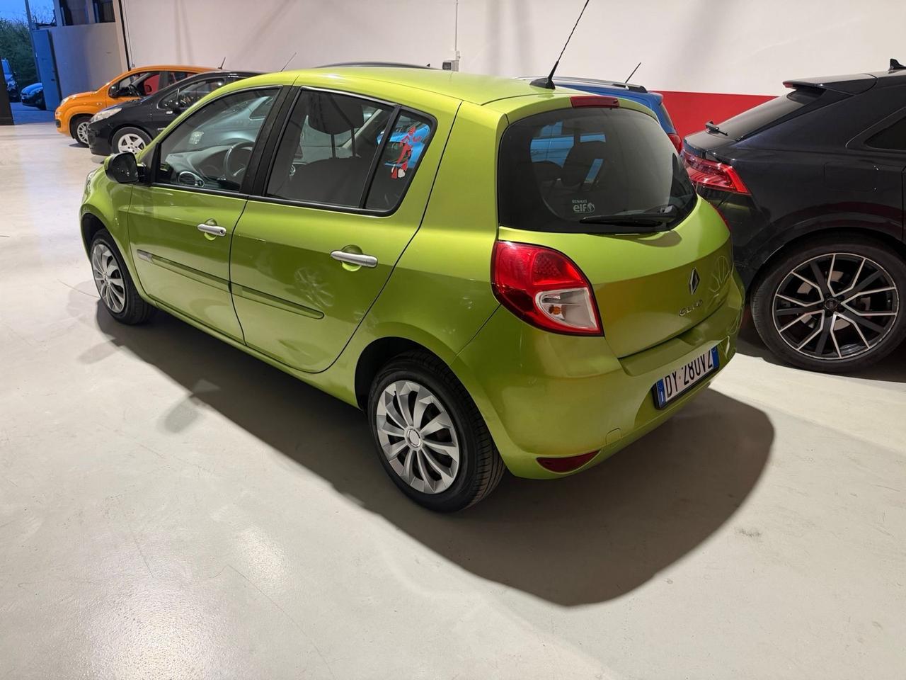 Renault Clio 1.2 16V 5 porte Luxe