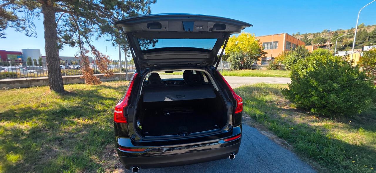 Volvo XC 60 B4 Momentum Pro