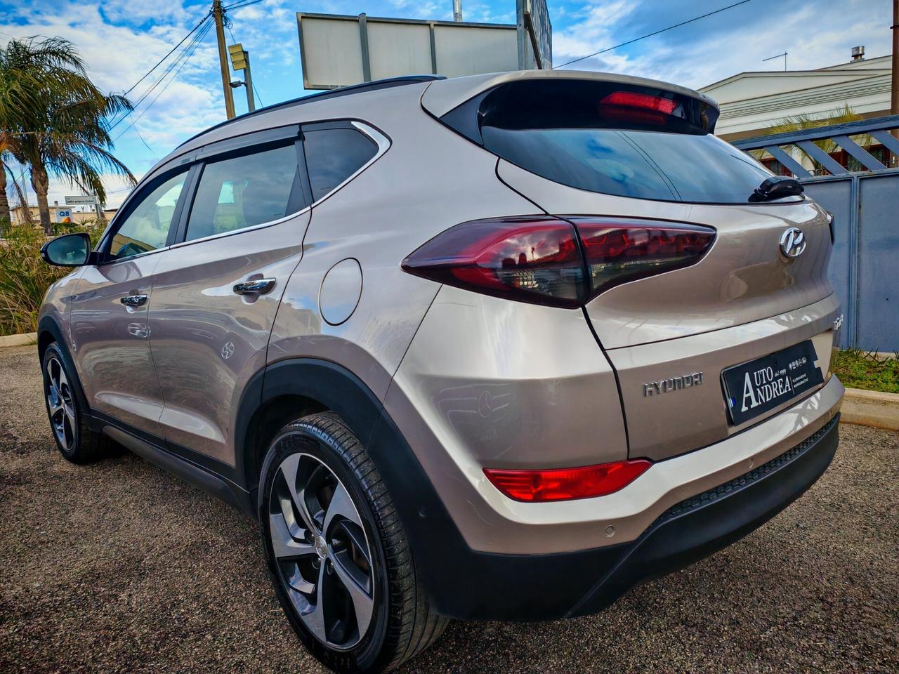Hyundai Tucson 1.7 CRDi Tetto Pelle navig cam