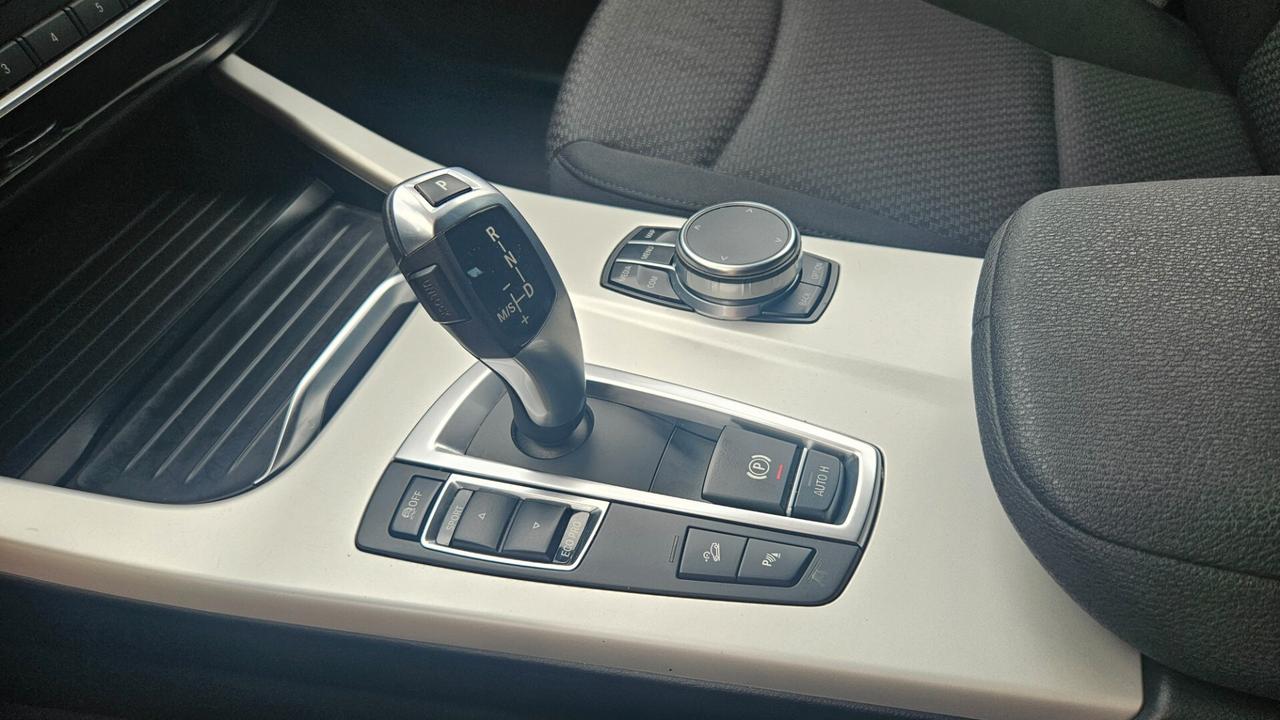 Bmw X3 xdrive20d auto 190 CV NAVY-CAMERA-LED