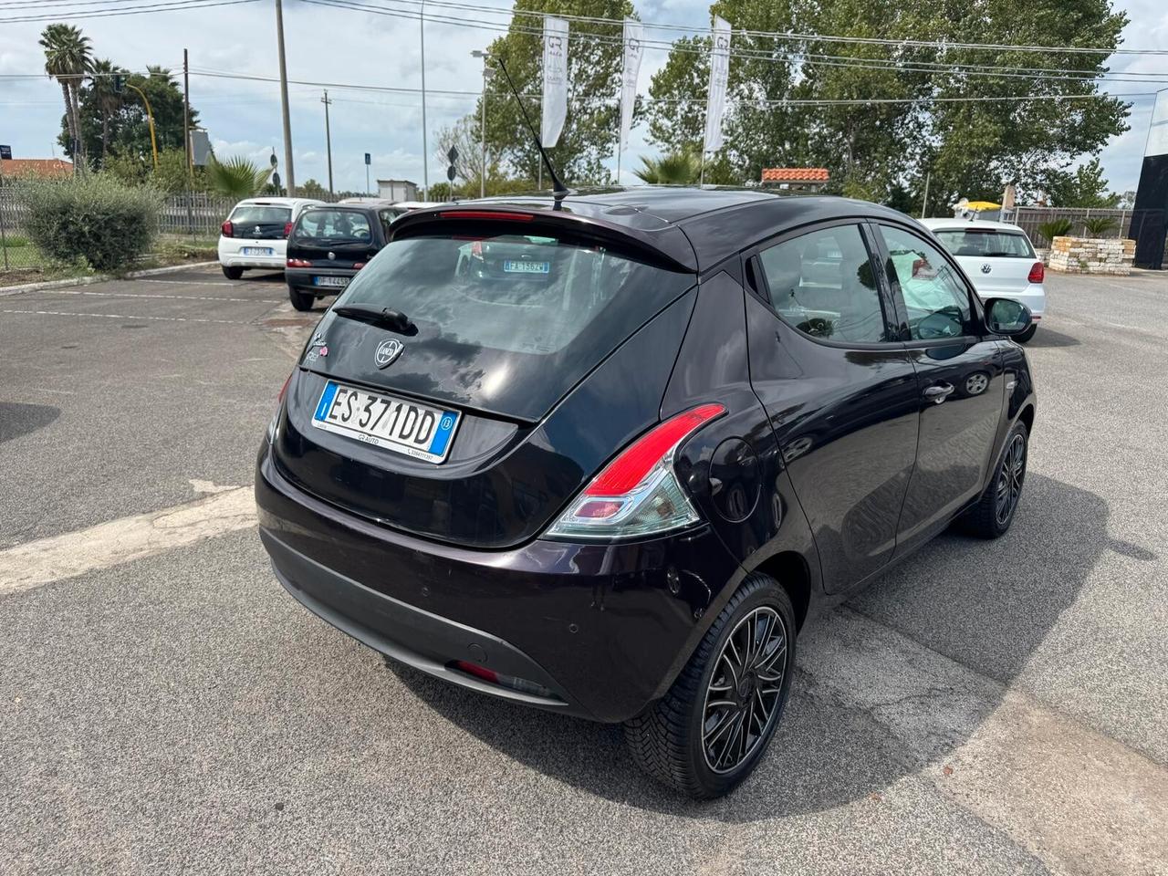 Lancia Ypsilon 1.2 BENZ ELEFANTINO 2013