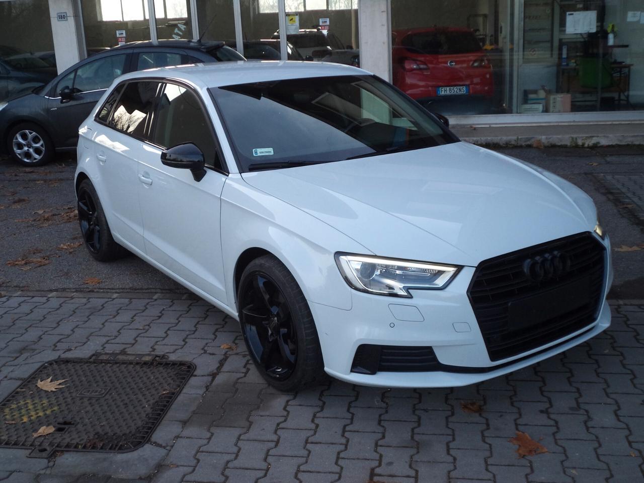 Audi A3 SPB 30 TDI S line edition CERCHI DA 18 OK NEOPATENTATI