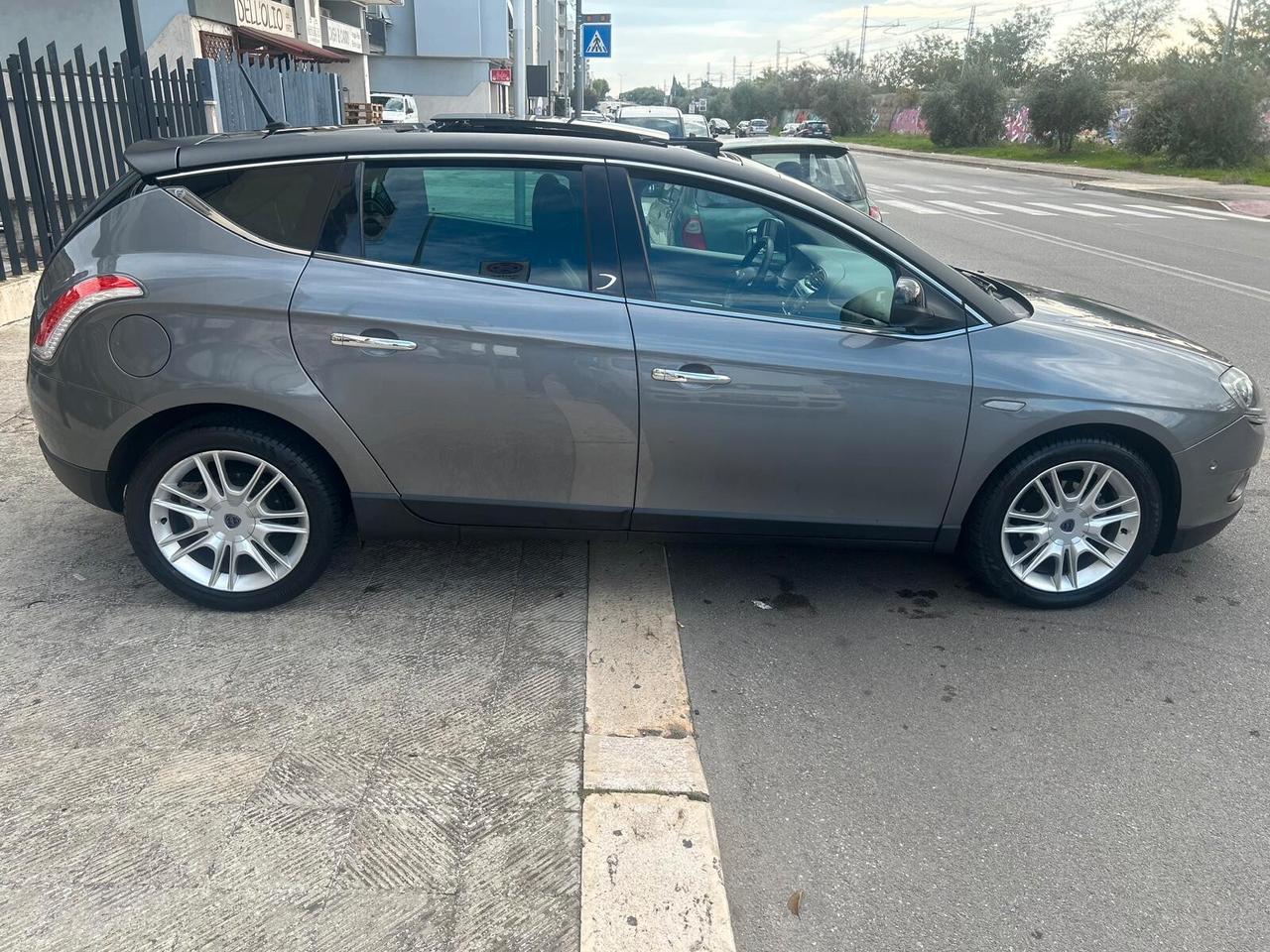 Lancia Delta 1.6 MJT DPF Gold