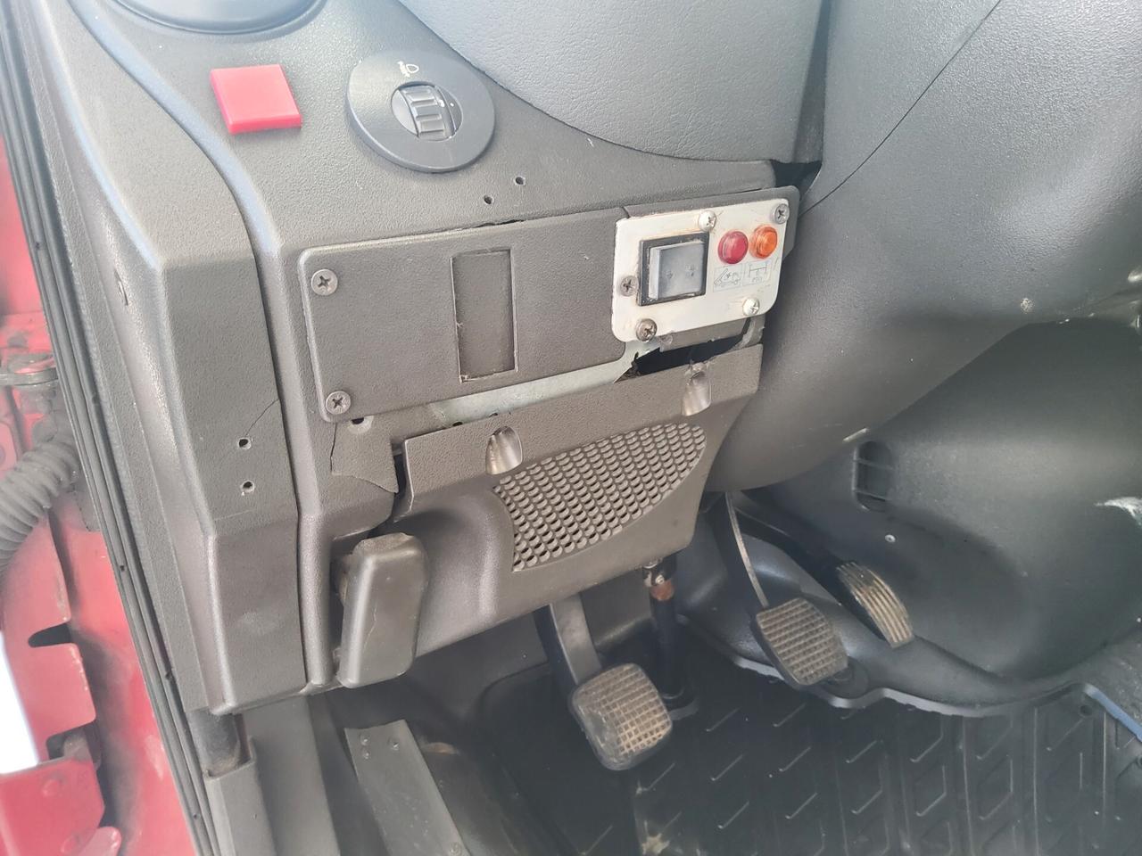 Iveco Daily 35S13 2.8 TDI PC Cabinato