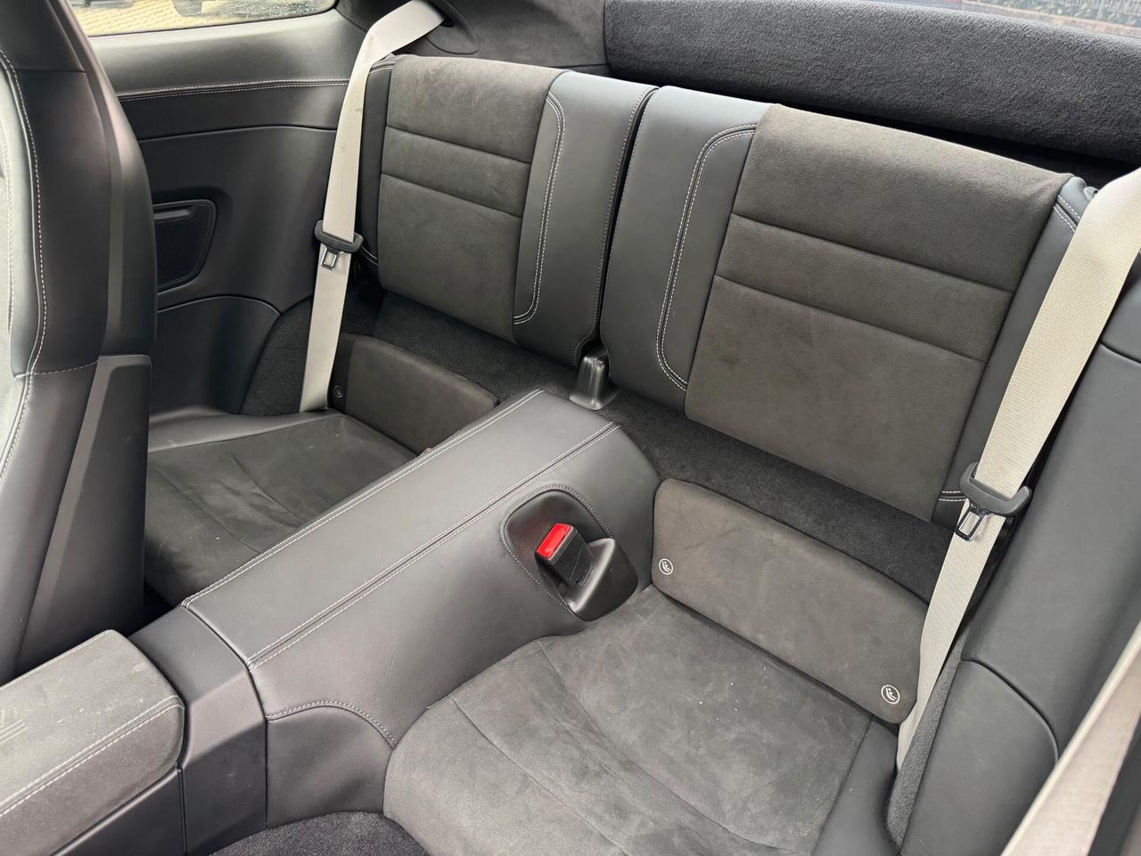 Porsche 911 Carrera 4 GTS