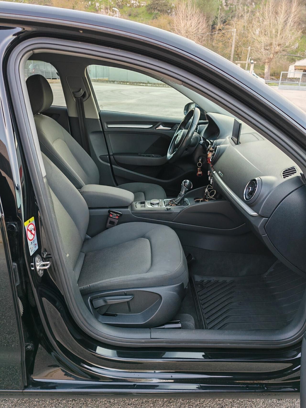 Audi A3 SPB 1.6 TDI 116 CV S tronic Sport