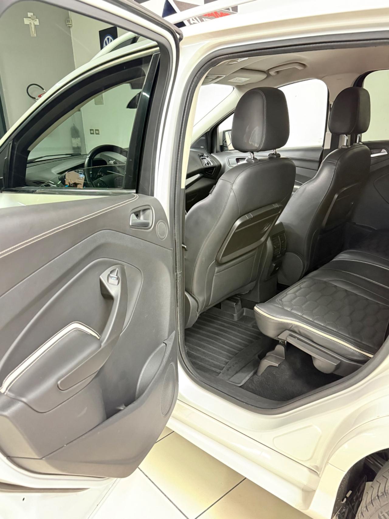 Ford Kuga 2.0 TDCI 150 CV S&S 4WD Vignale