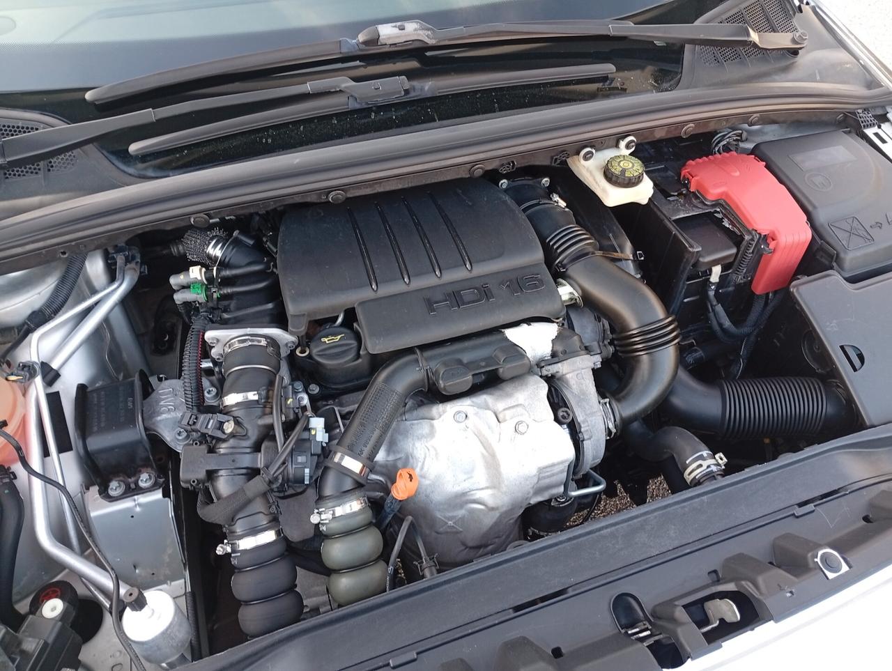 Peugeot 308 1.6 HDi 110CV SW Ciel Premium