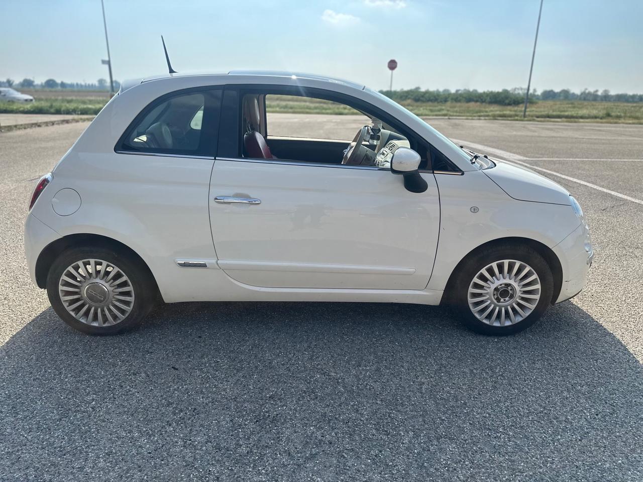 FIAT 500 BENZINA CAMBIO AUTOMATICO DA VEDERE