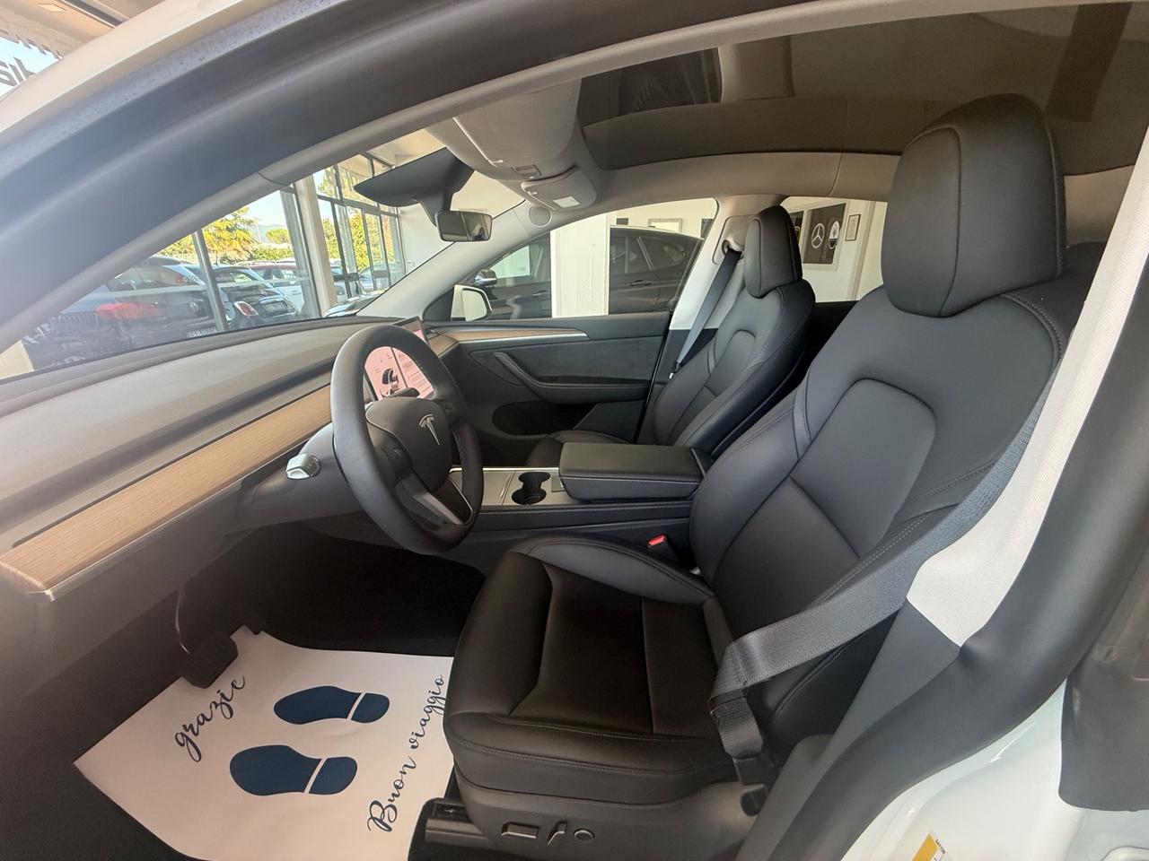 Tesla Model Y RWD