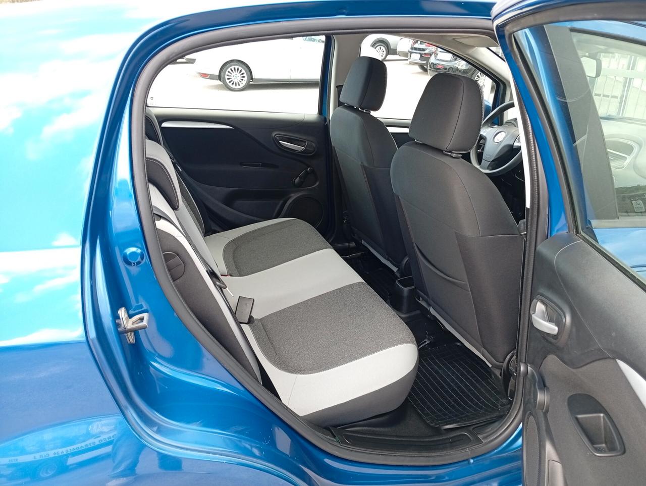 Fiat Punto 1.4 S&S 8V Dualogic 5 porte Racing