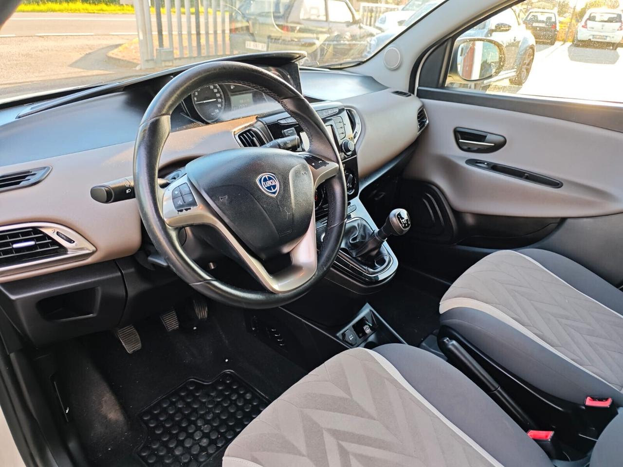 Lancia Ypsilon 1.3 MJT 16V 95 CV 5 porte S&S Opening Edition