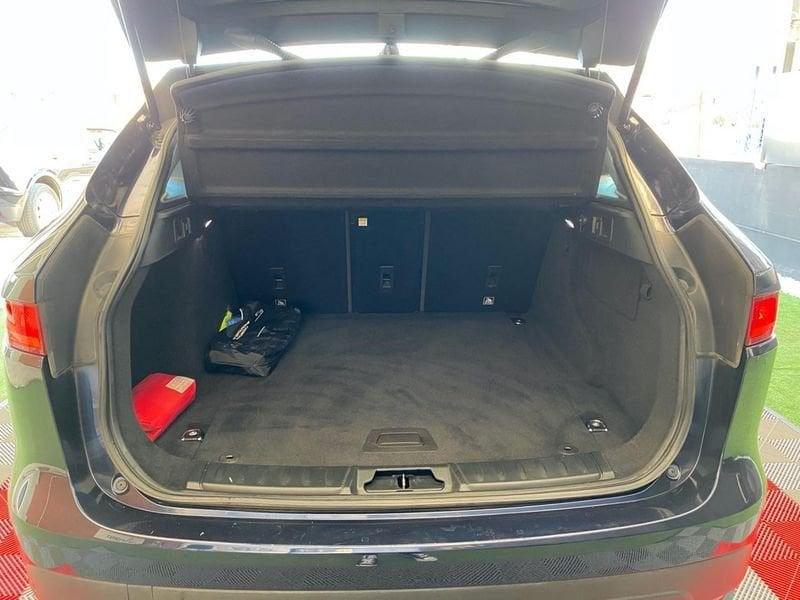 Jaguar F-Pace 2.0 D 180 CV AWD aut. ** MOTORE NUOVO **