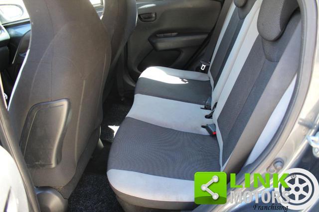 TOYOTA Aygo 1.0 VVT-i 69 CV 5 porte x-play Unico Proprietario