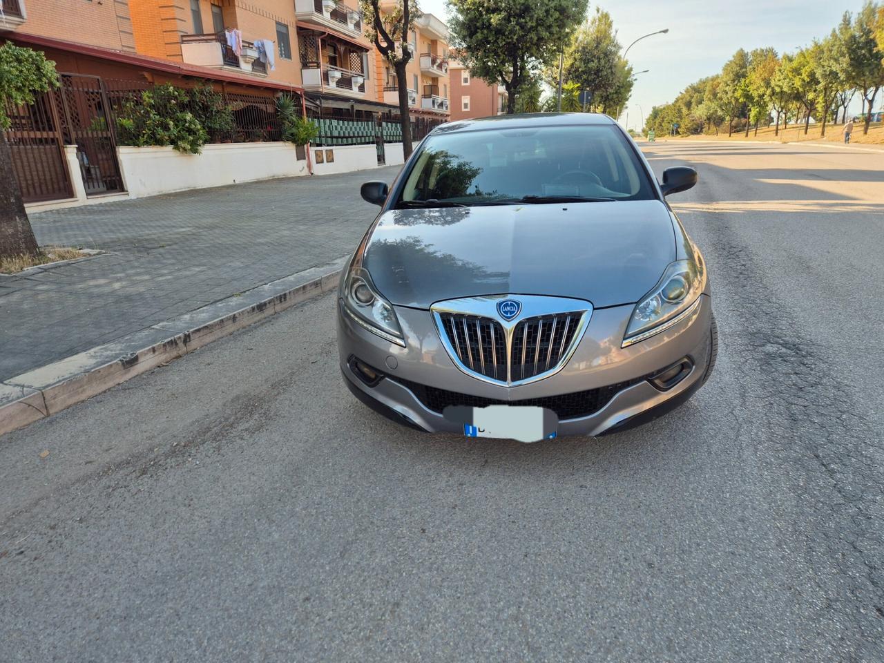 Lancia Delta oro 1.6 MJT 120cv anno 09